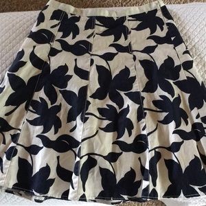 Banana Republic skirt size 6